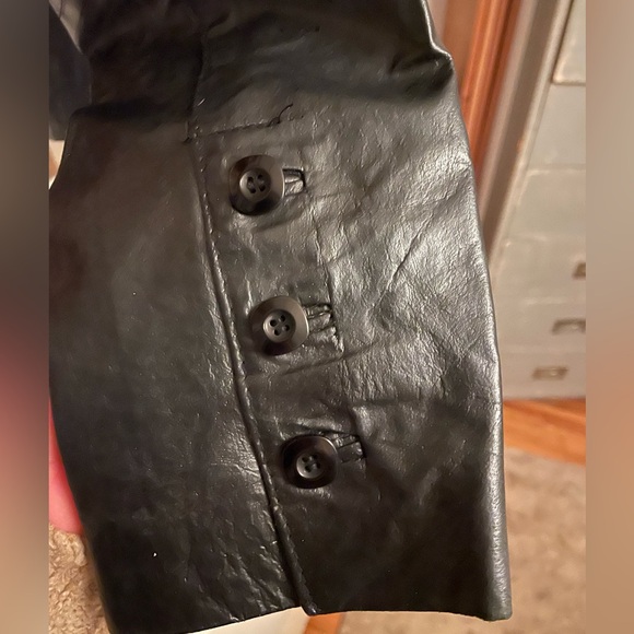 Guess Jeans Cropped Leather Blazer - Picture 5 of 7